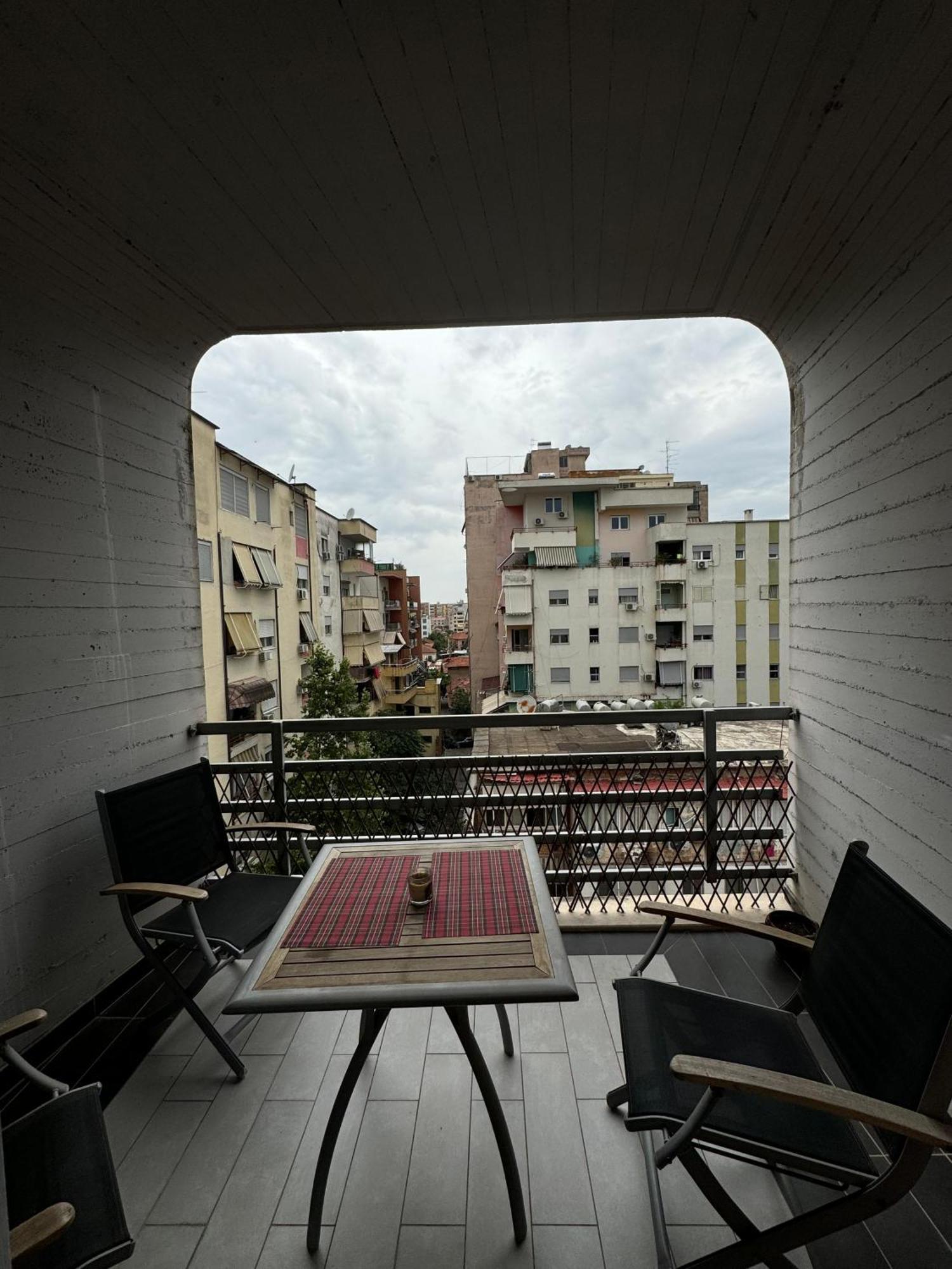 Apartment Diem Near Pazari I Ri Tirana